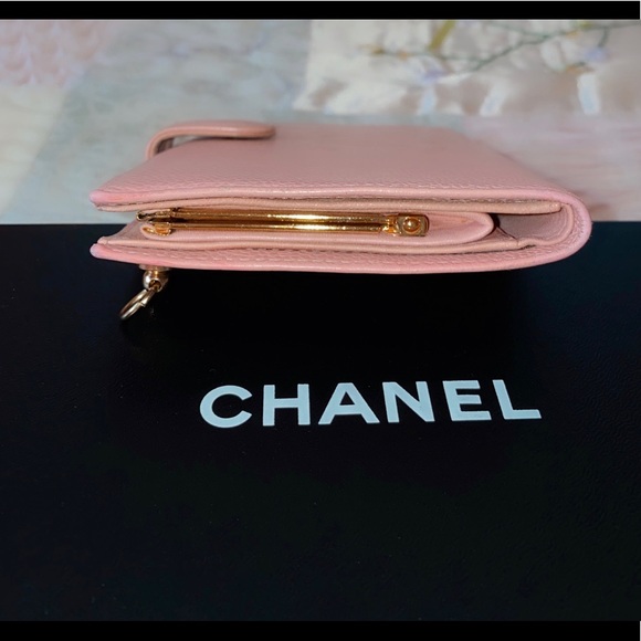 💔 CHANEL caviar skin wallet on a chain woc - Picture 5 of 15